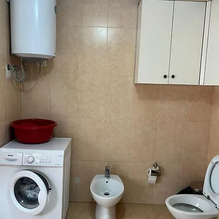 Center 2 Tirana